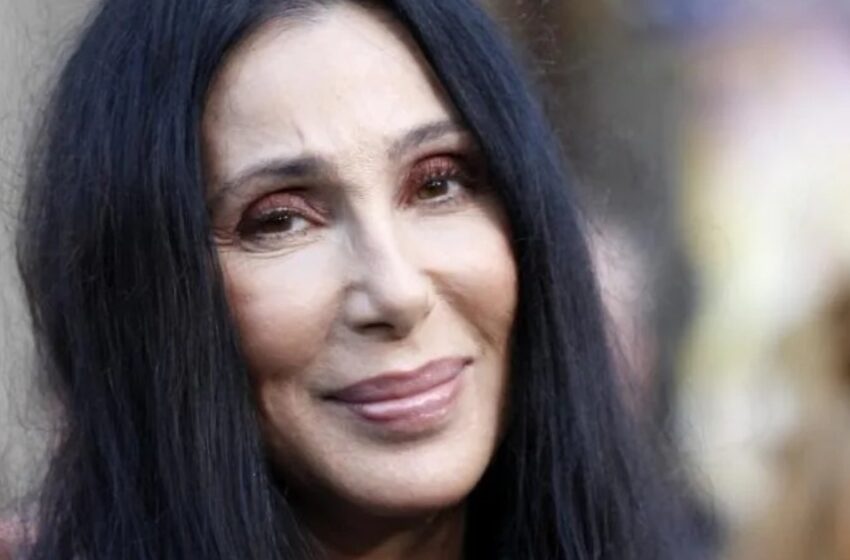  Los fans sorprendidos por el ‘extraño’ labio inferior de Cher a los 78 años: ¡Mira sus últimas fotos!