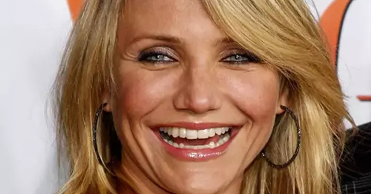 “¡Cameron Diaz, Poco Vista, Provoca Reacciones!” Fans Afirman que Está ‘Arruinando’ Su Rostro a los 52 Años