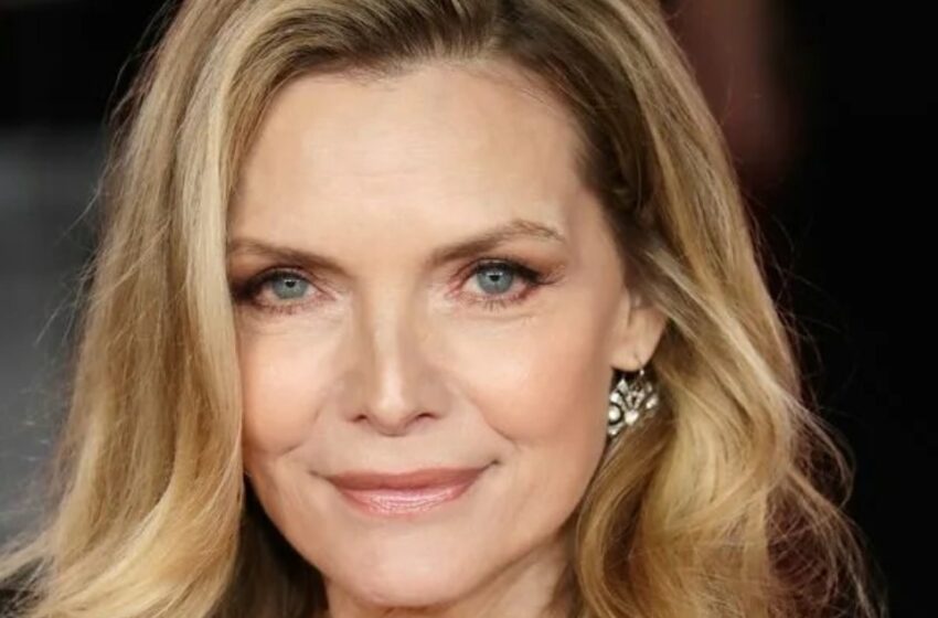  “Después de Su Primer Divorcio, Michelle Pfeiffer Encontró El Amor En Una Cita a Ciegas”: ¡Fotos de La Estrella y Su Esposo de 31 Años!