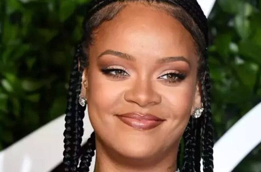  “Rihanna Desvela un Nuevo Look Ardiente que Ha Dejando a Todos Hablando”: ¿Cómo Lucía Ella?