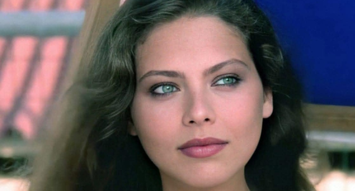 “Revelando el secreto detrás de su impresionante belleza”: ¡Ornella Muti comparte fotos raras de su madre!