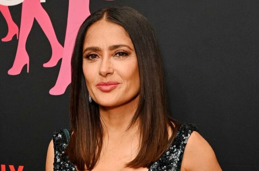  El atrevido detalle del vestido de Salma Hayek en los Globos de Oro causó revuelo: ¡”¡Fue a propósito!”