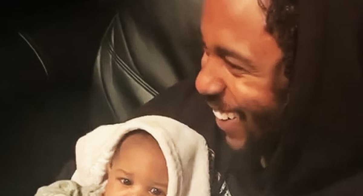 La hija de Kendrick Lamar deja sorprendidos a los fans con su gran semejanza a él: ¡fotos familiares del Super Bowl 2025!