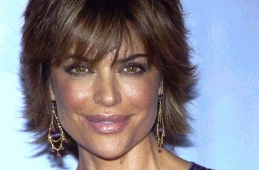  Lisa Rinna, de 61 años, causa revuelo con su transformación “irreconocible” en la Semana de la Moda de París: ¡sus fotos!