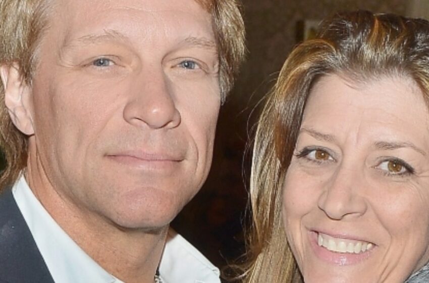  Amor de la escuela secundaria que resistió la prueba del tiempo: ¡El romance de 36 años de Jon Bon Jovi y Dorothea!
