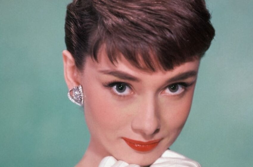 ¡La nieta de Audrey Hepburn sigue sus pasos y se parece muchísimo a ella: fotos de su increíble parecido!