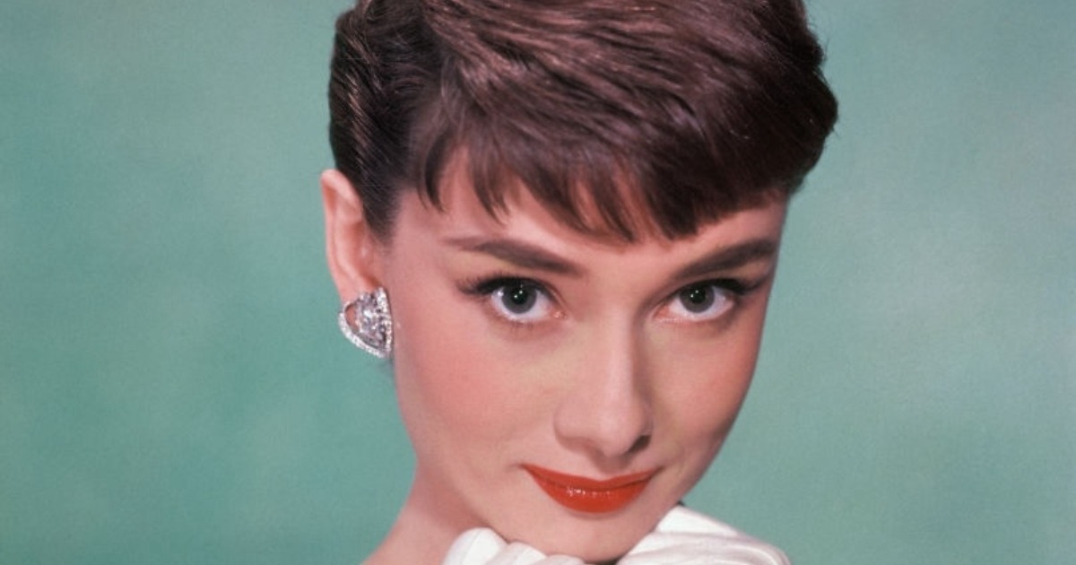 ¡La nieta de Audrey Hepburn sigue sus pasos y se parece muchísimo a ella: fotos de su increíble parecido!