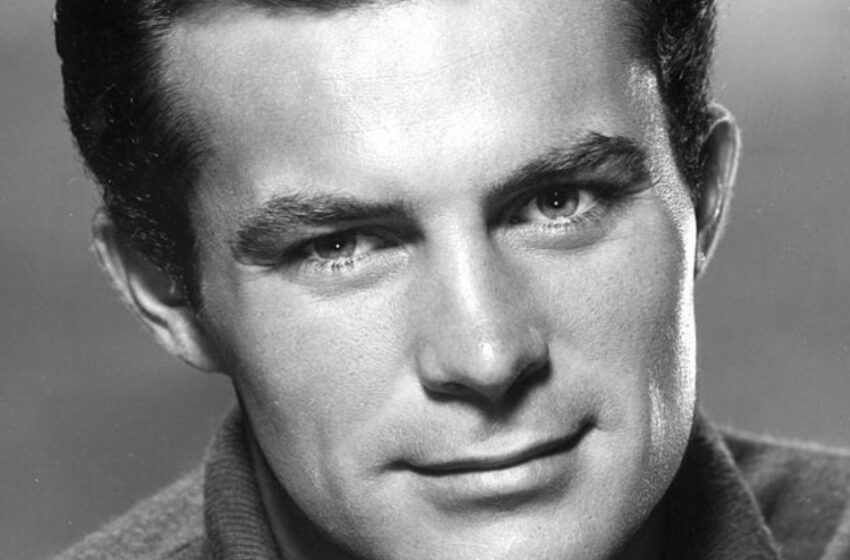 Robert Conrad, el estricto padre de 8 hijos, crió a su hijo en el set de Wild Wild West: ¡Mira las fotos!