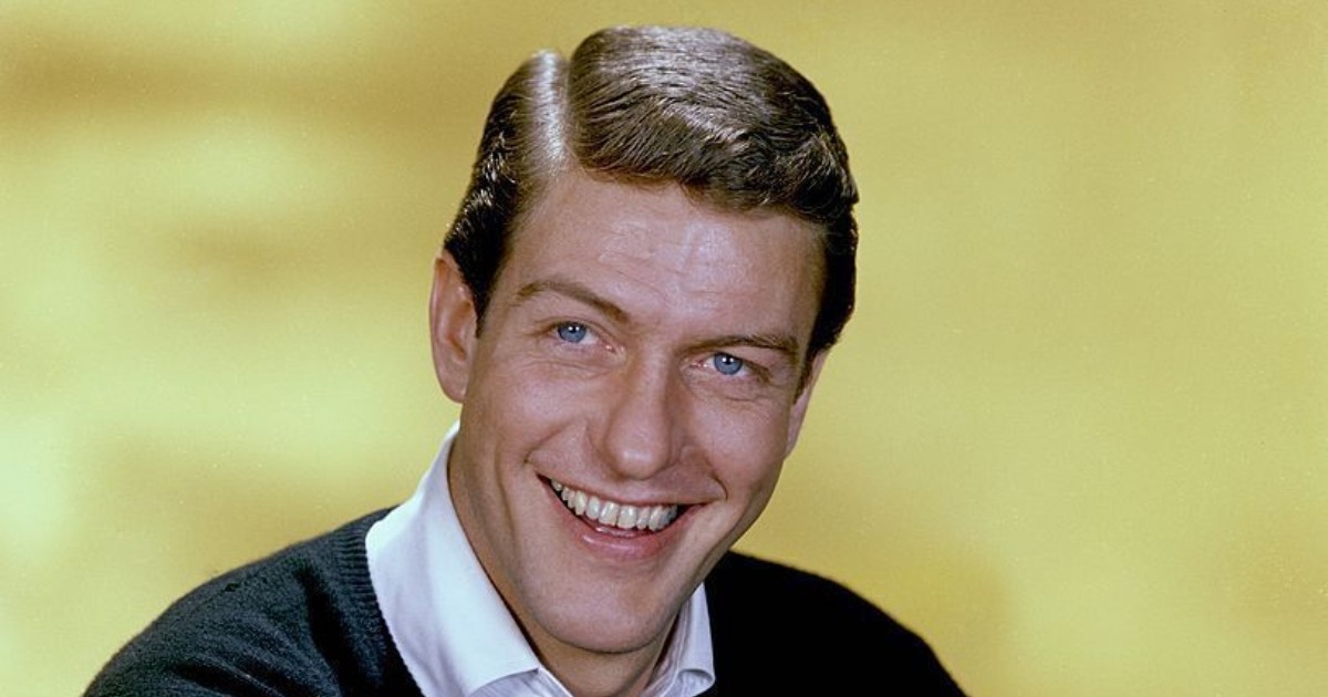¡Dick Van Dyke, de 99 años, y su esposa de 53 años!: ¡Mira cómo se ven juntos!