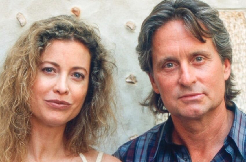 ¡Michael Douglas Pagó 45 Millones de Dólares en el Divorcio: Lo Que Su Exesposa Hizo Con Ese Dinero Te Sorprenderá!