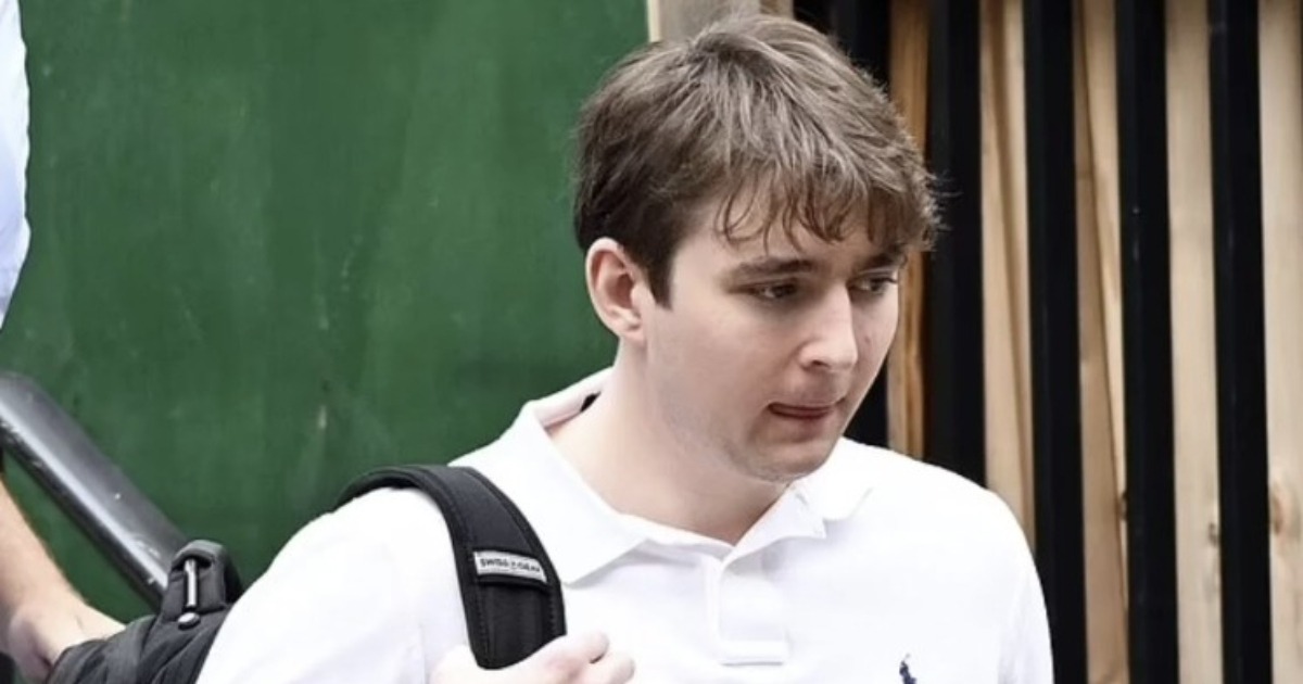 Nuevas Fotos de Barron Trump Causan Revuelo: ¡El Pequeño Detalle del Que Todos Hablan!