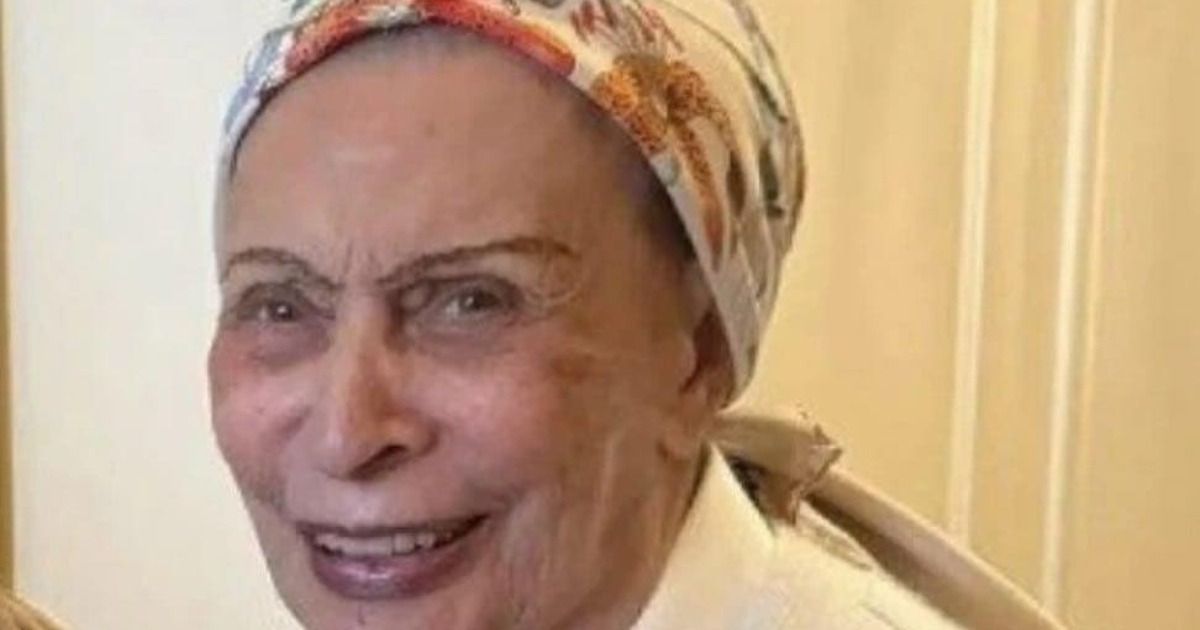 ¡La transformación de un ícono del cine en una dulce abuelita a los 90 años!: ¿Quién es ella?