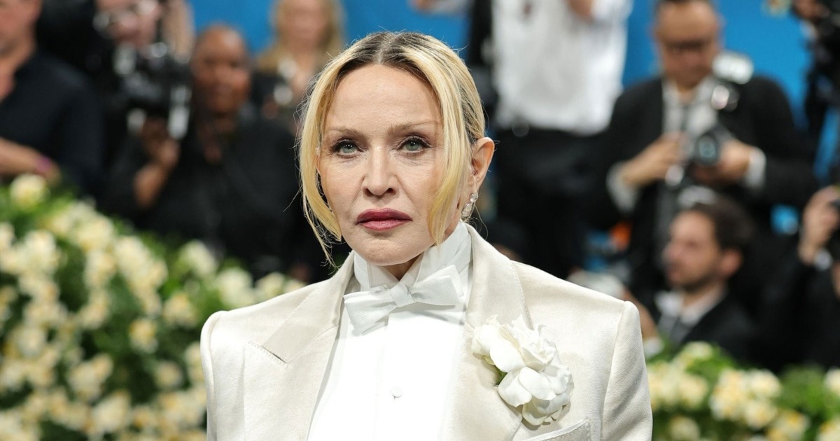 ¡La fiesta familiar de Madonna da de qué hablar! ¡Una invitada de 94 años dejó a todos confundidos!