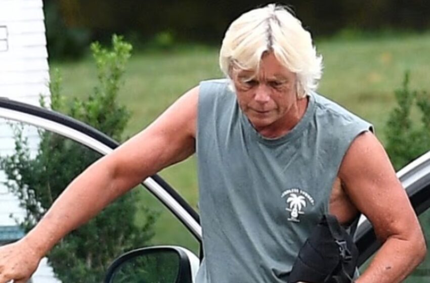 ¡Ídolo adolescente de los años 80 visto en una rara aparición pública!: ¿Puedes adivinar quién es?