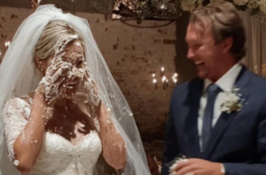 ¡Mi esposo me aplastó la cara contra el pastel durante el corte como una “broma”!: ¡Estaba a punto de llorar hasta que intervino mi hermano!