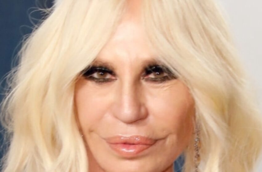  La hija de Donatella Versace, Allegra — ¡Una de las mujeres más impresionantes del mundo hoy en día, que atrae todas las miradas!: ¿Cómo luce?
