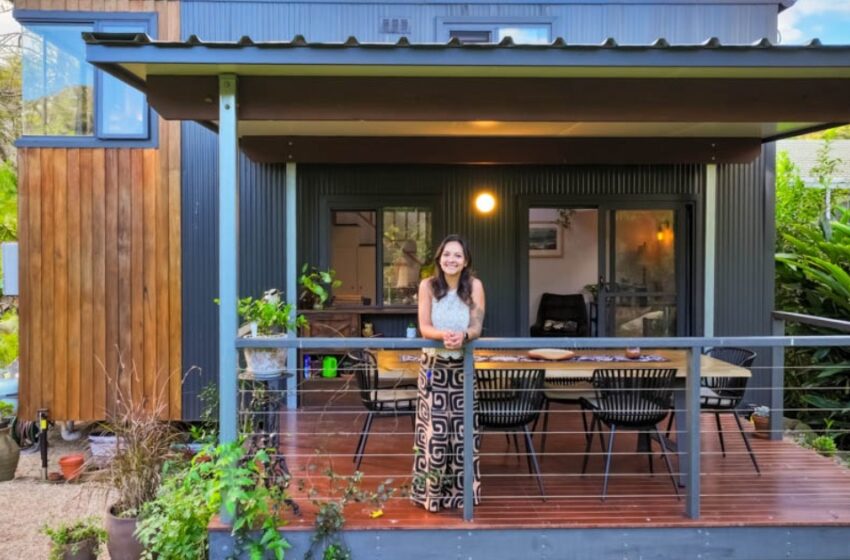  Magia de Casas Pequeñas Modernas: ¡Entra en un Hogar Acogedor y Elegante que Aprovecha Cada Centímetro!