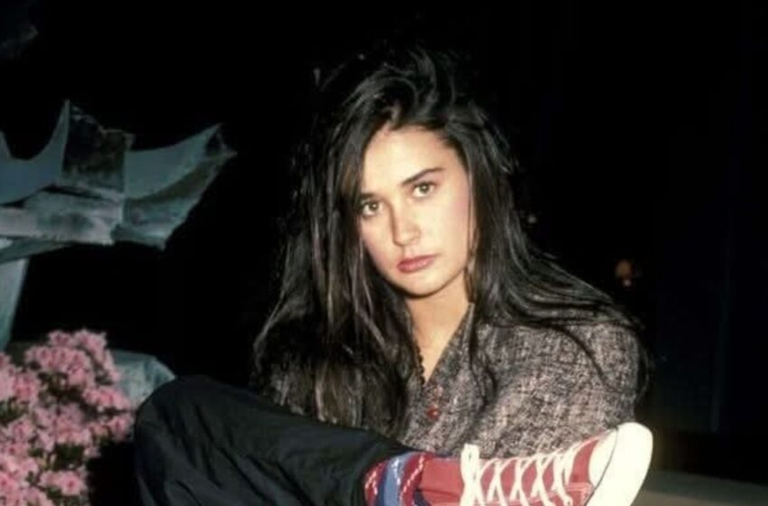  ¡Demi Moore Impacta y Divide Opiniones con su Atrevido Outfit: Mira el Look del que Todos Hablan!