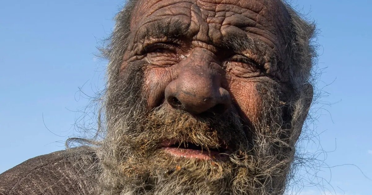 ¡Vivió 60 años sin bañarse!: ¡Su aspecto te dejará sin palabras!