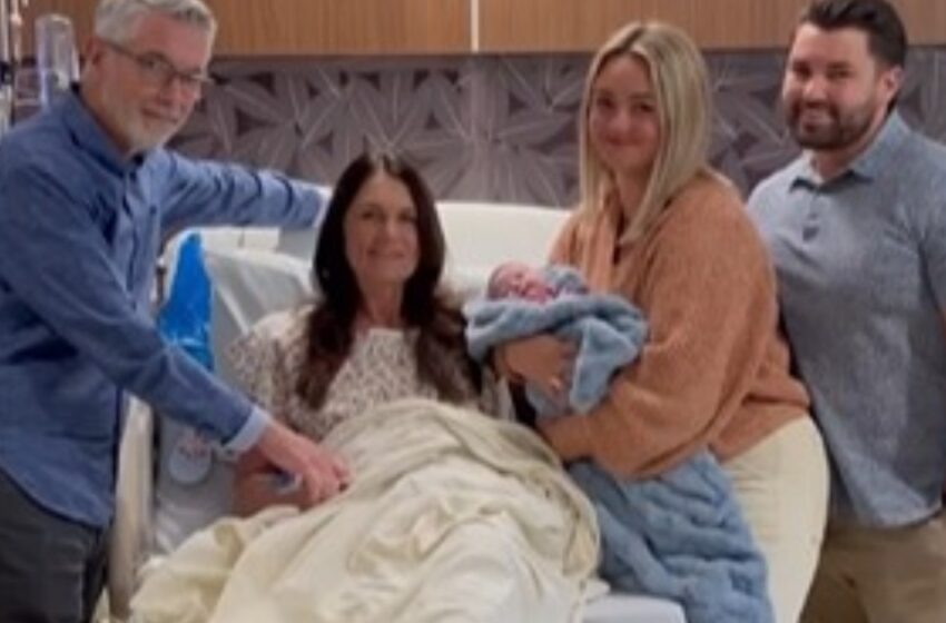  ¡La abuela se convierte en madre subrogada de su hijo y su nuera!: Lo llama una “experiencia notable y espiritual”