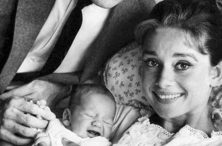 Audrey Hepburn y Mel Ferrer celebran la llegada de su hijo recién nacido, Sean! ¡Mira las fotos!