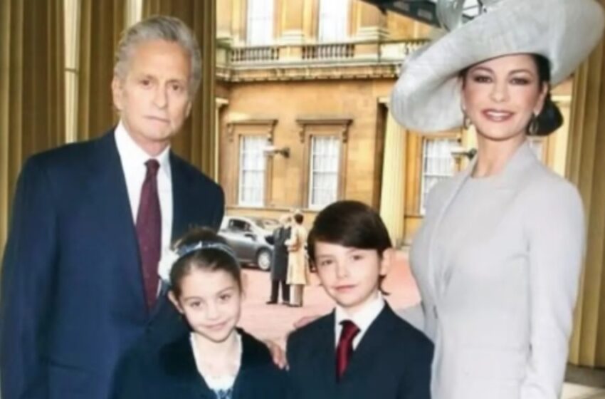  ¡Salió tomada del brazo de su padre!: Douglas, de 81 años, visto con su hija de 22 junto a Catherine Zeta-Jones